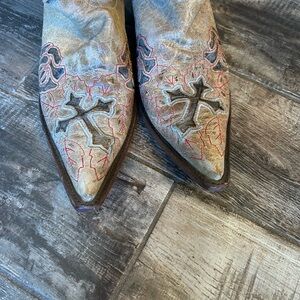 Corral Tan Embroidered Boots